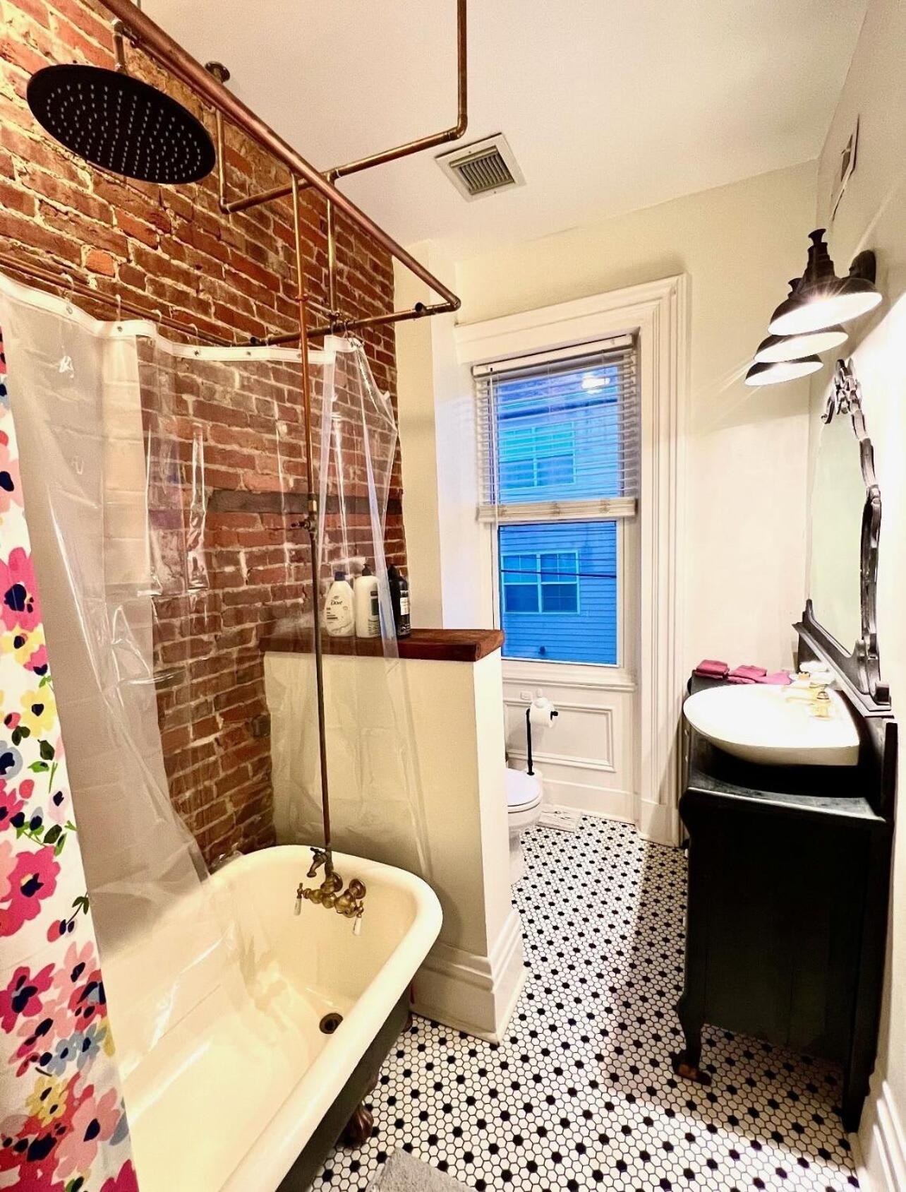 4 Bed Northside - Amazing Location Сasa de vacaciones Pittsburgh