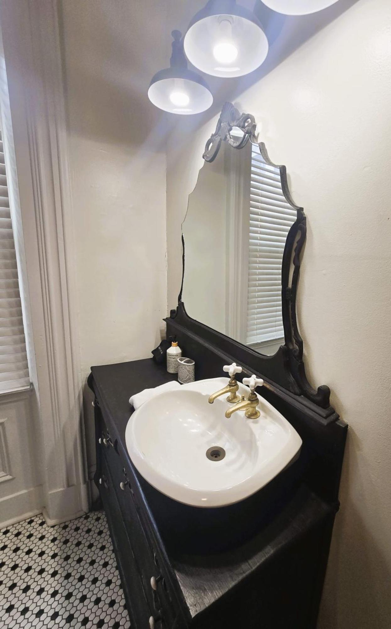 4 Bed Northside - Amazing Location Сasa de vacaciones *